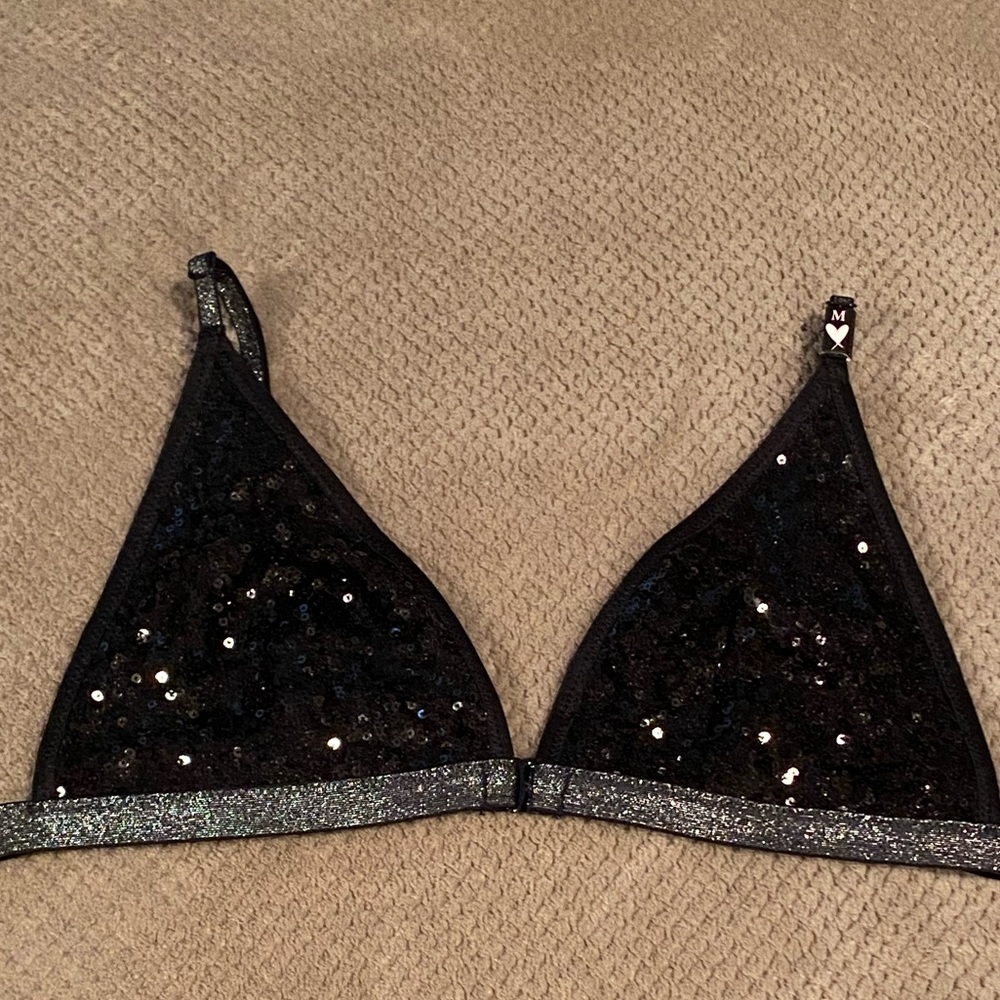 NWT Victoria’s Secret Beautiful Black Sequin Bra